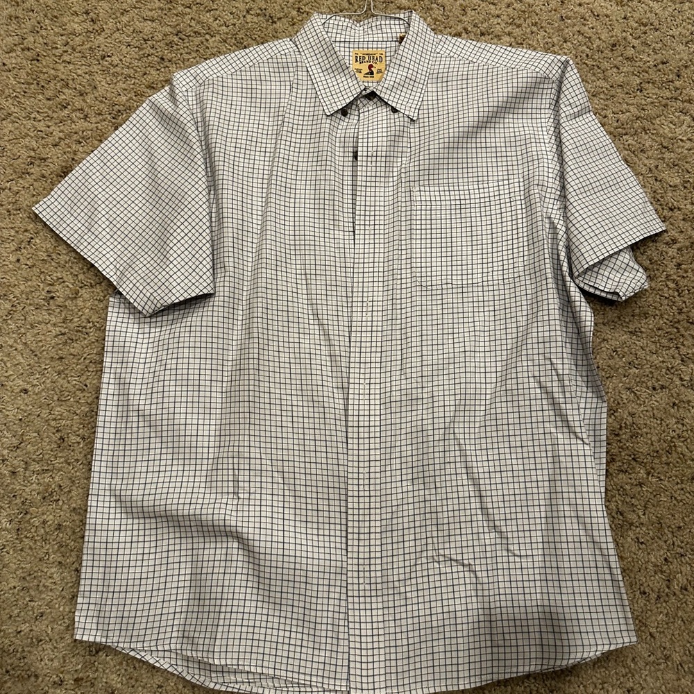 Red head brand co. Short sleeve button down size large